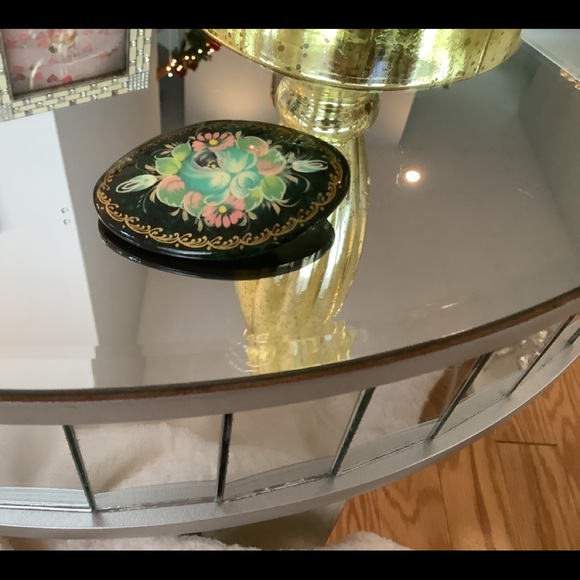 Beautiful vintage pin. One of a kind pretty floral - Picture 3 of 3